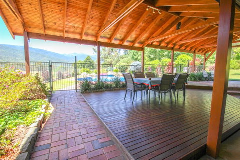 Wombat Hollow - Accommodation Redcliffe 0
