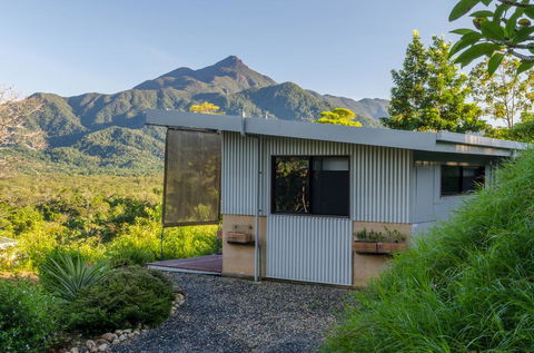 Wompoo Eco Retreat - Accommodation Redcliffe 0