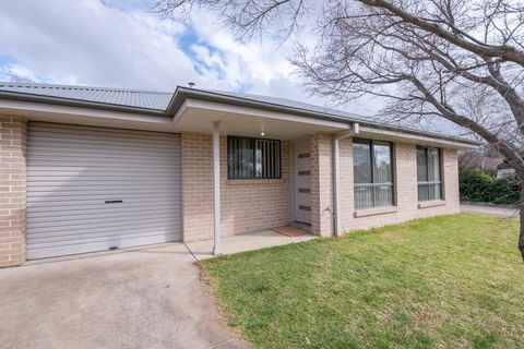 Wonderful Windred Modern, Comfy, Quiet - Accommodation Redcliffe 1