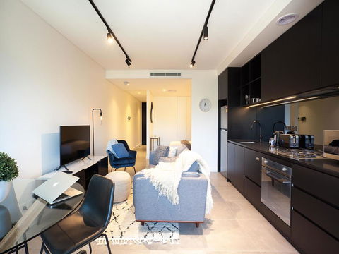 WOOLLOOMOOLOO ANCHORAGE (H)-L'Abode - Accommodation Redcliffe 1