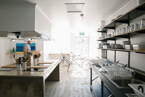Woopi Backpackers - Accommodation Redcliffe 1