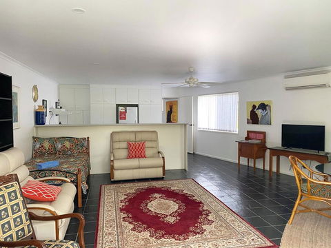 Woorim Secluded Palms Villa - Accommodation Redcliffe 1