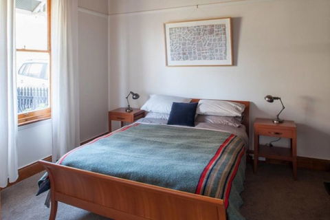 Wormwood House - Accommodation Redcliffe 2