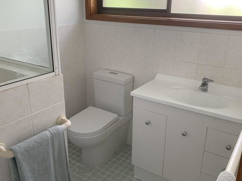 Wreck Beach Cottage @ Shoal Bay - Accommodation Redcliffe 2