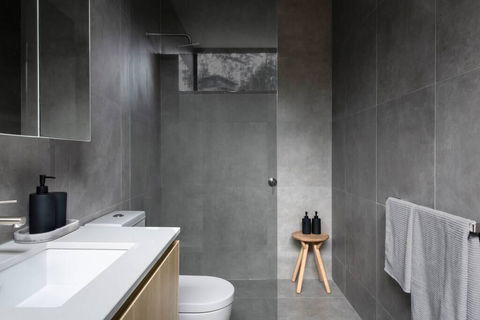 WYE UP - Through The Treetops. Out To The Sea. - Accommodation Redcliffe 3