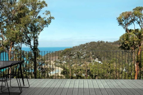 WYE UP - Through The Treetops. Out To The Sea. - Accommodation Redcliffe 0