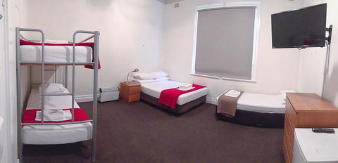 Wynyard Hotel - Accommodation Redcliffe 1