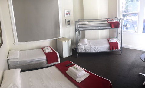 Wynyard Hotel - Accommodation Redcliffe 2