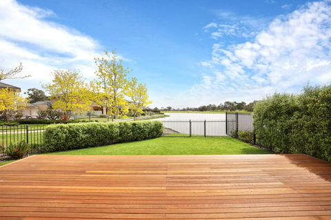 Xus Residence - Accommodation Redcliffe 1