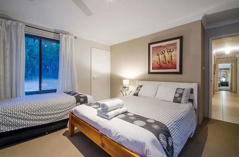 Yallingup Pet Friendly Bush Retreat - Accommodation Redcliffe 2