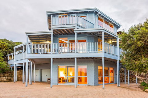 Yallingup's Best Located Beach House - Accommodation Redcliffe 0