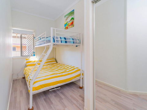 Yamba Daze - Sunset - Pet Friendly - Accommodation Redcliffe 2