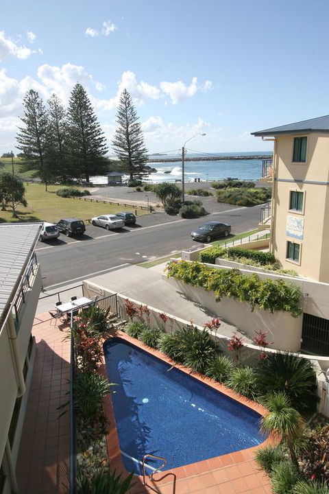 Yamba Beach Motel - Accommodation Redcliffe 3