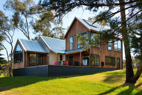 Yandoit Church - Accommodation Redcliffe 1