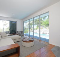 YARINGA - Retreat Style Accomodation with Swimming Pool - Accommodation Redcliffe