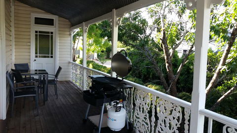 YesterYear On West - Accommodation Redcliffe 2