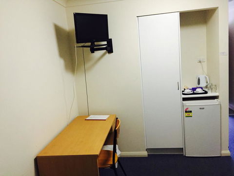 Yetholme Motor Inn - Accommodation Redcliffe 0