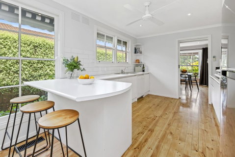 YIN-YANG - MOUNT ELIZA - Accommodation Redcliffe 2