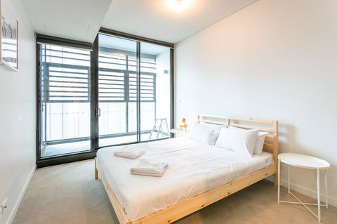 York & George: Sydney CBD - Accommodation Redcliffe 2