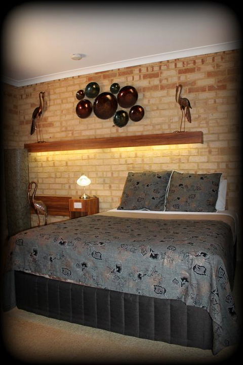 York's Boutique Motel - Accommodation Redcliffe 3