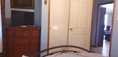 York's Lookout Lodge Bed And Breakfast - Accommodation Redcliffe 1