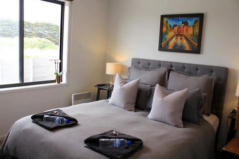 Your Home Away From Home - Accommodation Redcliffe 0