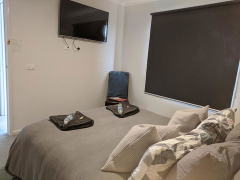 Your Home Away From Home - Accommodation Redcliffe 3