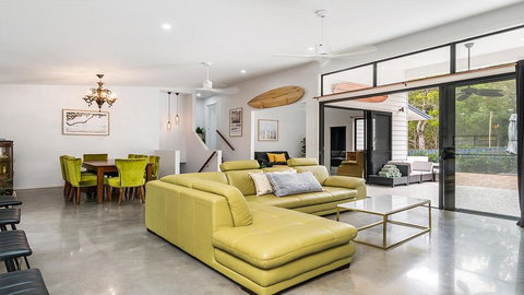 Your Luxury Escape - Copper Sands - Accommodation Redcliffe 3