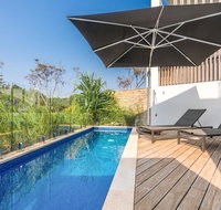 Your Luxury Escape - Ground Luxury - Accommodation Redcliffe