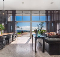 Your Luxury Escape - Horizon - Accommodation Redcliffe