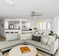 Your Luxury Escape - Karinya at Surfside - Accommodation Redcliffe