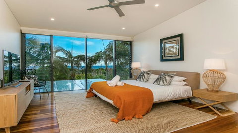 Your Luxury Escape - Kiah 11 Beach House Ocean Views - Accommodation Redcliffe 0