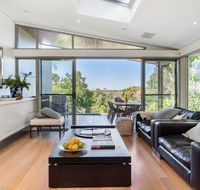 Your Luxury Escape - Vue from Here - Accommodation Redcliffe