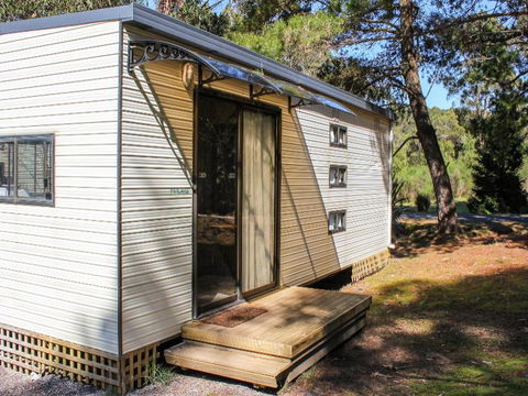 Zeehan Bush Camp - Accommodation Redcliffe 0