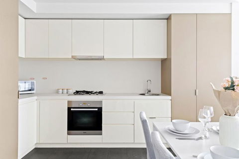 A 2BR Apt Near Melbourne Central Amazing Views - Accommodation Redcliffe 2