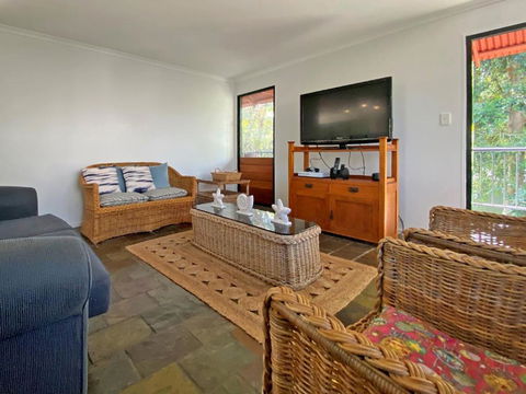 A BEACH AFFAIR - Accommodation Redcliffe 2