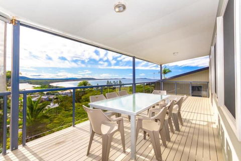 A BIGGER Slice Of Paradise - Accommodation Redcliffe 1