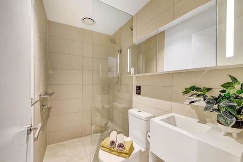 A Comfy 2BR Apt Near Crown & Southern Cross - Accommodation Redcliffe 2