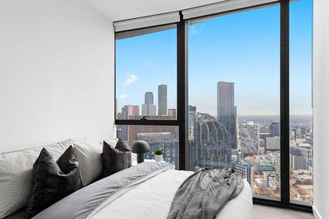 A Cozy 2BR Apt At Sapphire By The Gardens - Accommodation Redcliffe 1