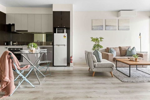 A Cozy & Modern Apt Near To Flemington Races - Accommodation Redcliffe 3