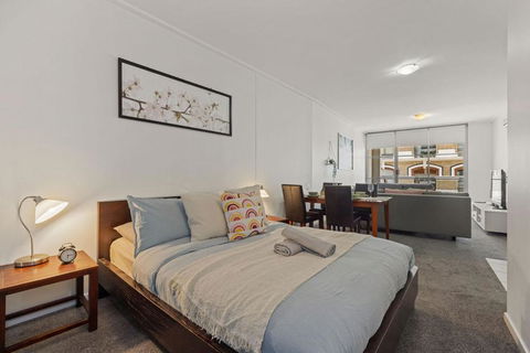 A Cozy Studio For 6 Next To Darling Harbour - Accommodation Redcliffe 0