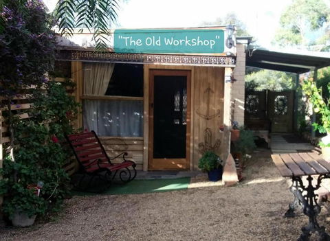 A La Folly Too The Old Workshop - Accommodation Redcliffe 3