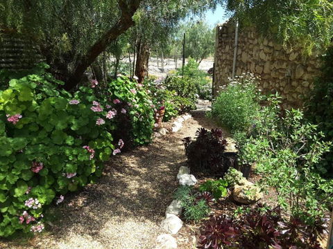 A La Folly Too The Old Workshop - Accommodation Redcliffe 4