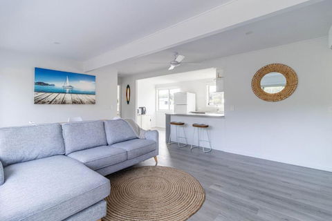 A Lyttle Bit Of Paradise - Accommodation Redcliffe 2