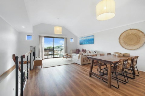 A Stones Throw Gnarabup - Accommodation Redcliffe 0