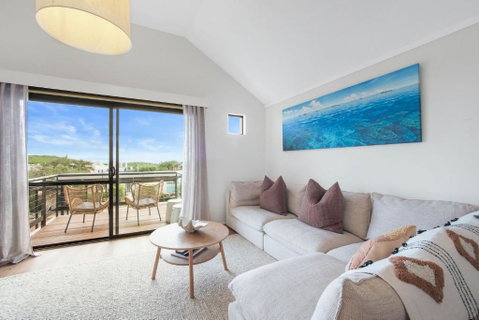 A Stones Throw Gnarabup - Accommodation Redcliffe 2