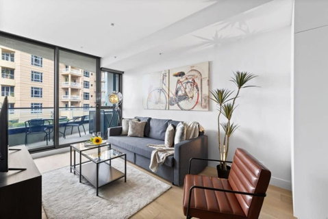 A Stylish 2BR Apt In The Heart Of Chapel Street - Accommodation Redcliffe 0