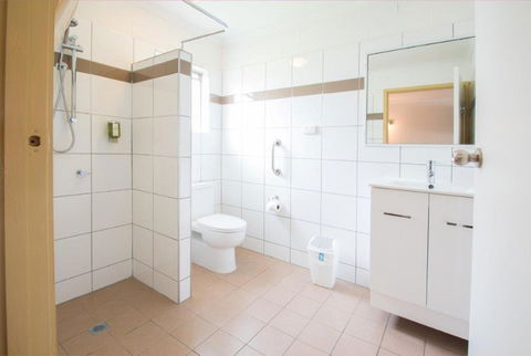 A & A Motel - Accommodation Redcliffe 4