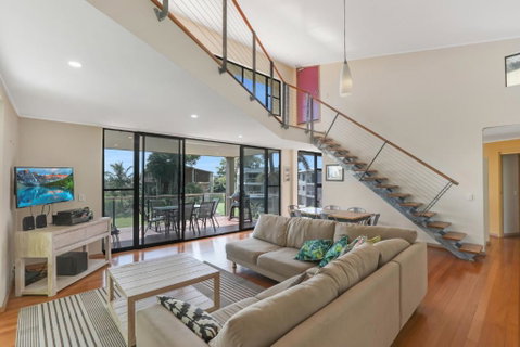 Aaronvale - Accommodation Redcliffe 3