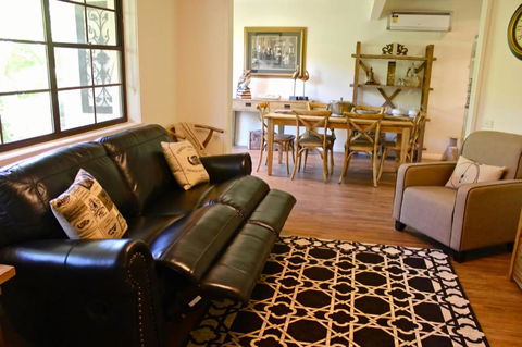 Abbeville In Bright - Accommodation Redcliffe 2